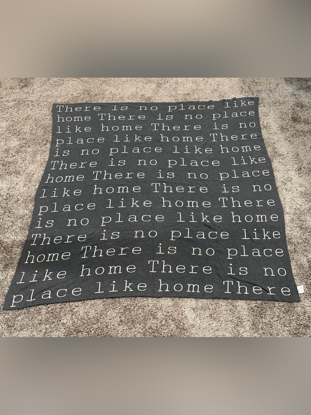 Queen West No Place Like Home Reversible Cotton Throw Blanket 50x60